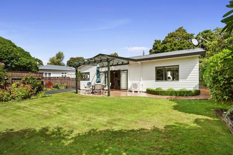 Photo of property in 11 Pokaka Street, Birchville, Upper Hutt, 5018