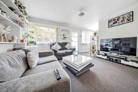 Photo of property in 2/14 Great South Road, Manurewa, Auckland, 2102