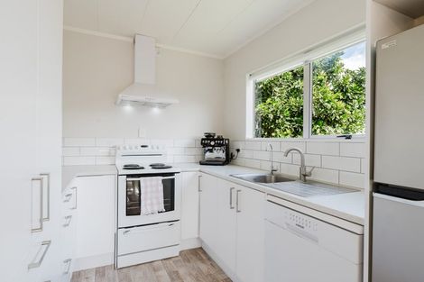 Photo of property in 4 Beadle Place, St Andrews, Hamilton, 3200