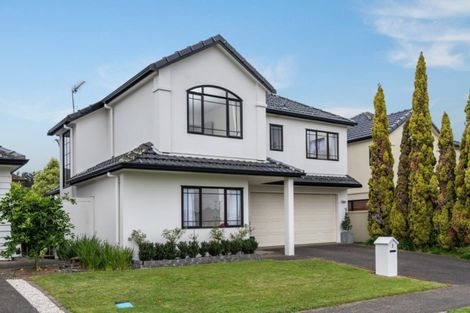 Photo of property in 3 Carousel Crescent, East Tamaki Heights, Auckland, 2016
