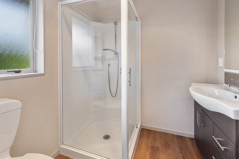 Photo of property in 27 Johnstone Drive, Fitzherbert, Palmerston North, 4410