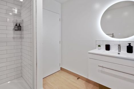 Photo of property in 6 Avonhead Road, Avonhead, Christchurch, 8042