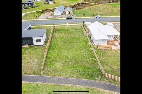 Photo of property in 208 Hamiora Street, Matarangi, 3592