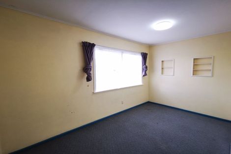 Photo of property in 1/88 Tirimoana Road, Te Atatu South, Auckland, 0602
