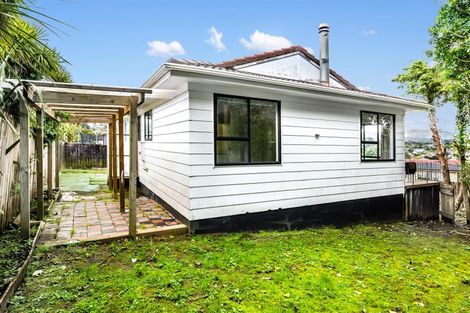 Photo of property in 64 Sunvue Road, Glen Eden, Auckland, 0602