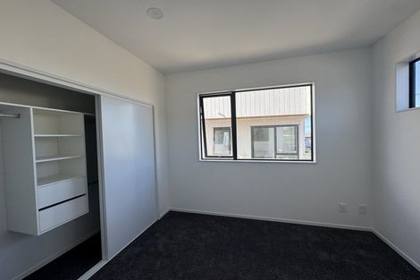 Photo of property in 10 Elcoat Avenue, Henderson, Auckland, 0612