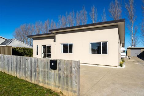 Photo of property in 8a Coppins Place, Motueka, 7120