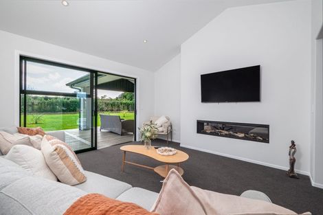 Photo of property in 2 Tareha Place, Kerikeri, 0230