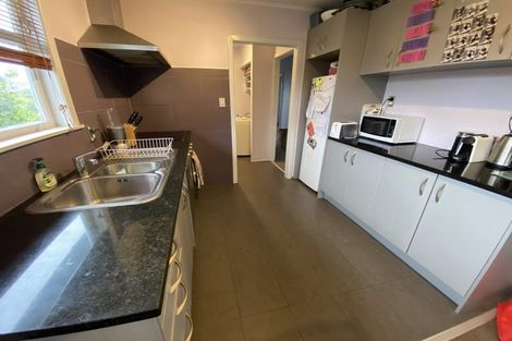 Photo of property in 1/104 Archers Road, Glenfield, Auckland, 0629