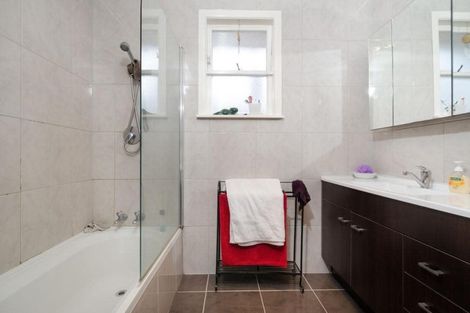 Photo of property in 246 Don Buck Road, Massey, Auckland, 0614