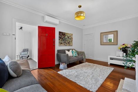 Photo of property in 5/56 Beresford Street, Bayswater, Auckland, 0622