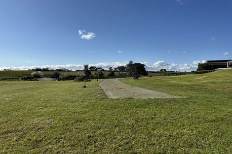 Photo of property in 17 Goble Road, Clarks Beach, 2679