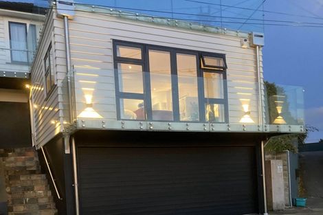 Photo of property in 1a Clive Road, Khandallah, Wellington, 6035