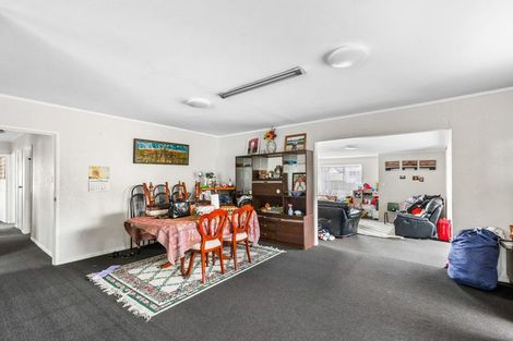 Photo of property in 5 Bittern Place, Henderson, Auckland, 0610