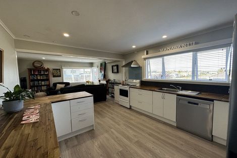 Photo of property in 65 Strange Street, Waitara, 4320