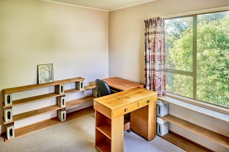 Photo of property in 3 Picketboat Lane, Whitby, Porirua, 5024