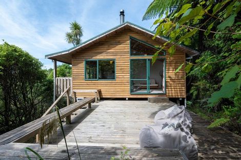 Photo of property in 496 Spencer Road, Lake Tarawera, Rotorua, 3076