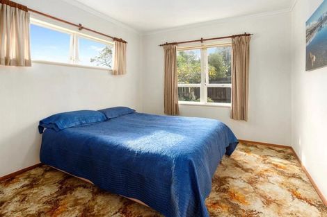 Photo of property in 2 Orsova Place, Lynfield, Auckland, 1042