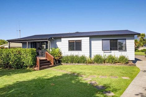 Photo of property in 146 Ross Street, Pirongia, 3802