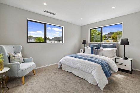 Photo of property in 15 Bela Vista Boulevard, Swanson, Auckland, 0614