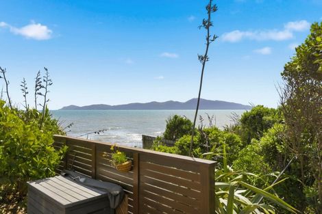 Photo of property in 60 The Esplanade, Raumati South, Paraparaumu, 5032