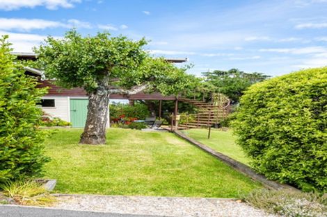 Photo of property in 46 Bayview Crescent, Duvauchelle, 7581