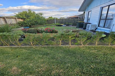 Photo of property in 12 Sheralee Place, Bucklands Beach, Auckland, 2014