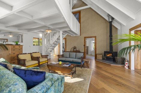 Photo of property in 37 Main Road, Raglan, 3225