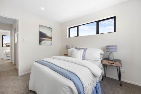 Photo of property in 1 Kellett Road, Ranui, Auckland, 0612