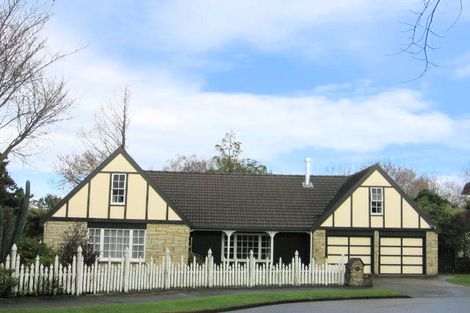 Photo of property in 31 Redwood Grove, Hokowhitu, Palmerston North, 4410