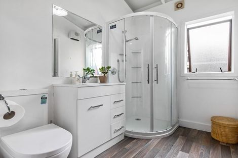 Photo of property in 4/33 Eskdale Road, Birkdale, Auckland, 0626