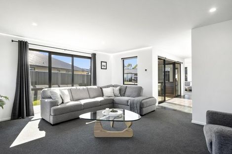 Photo of property in 8 Mellay Mews, Mosgiel, 9024