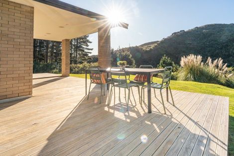 Photo of property in 150 Makara Road, Makara, Karori, 6972
