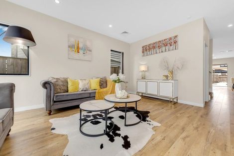 Photo of property in 20 Tinaku Road, Flat Bush, Auckland, 2019