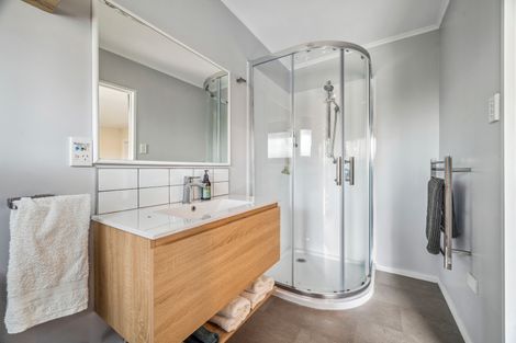 Photo of property in 1 Waitawa Place, Lynmore, Rotorua, 3010