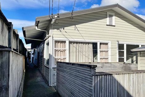 Photo of property in 289 The Terrace, Te Aro, Wellington, 6011