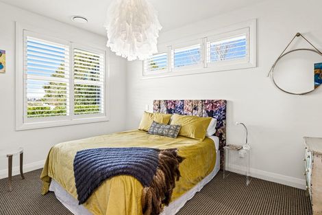 Photo of property in 26 Sandpiper Avenue, Point Wells, 0986