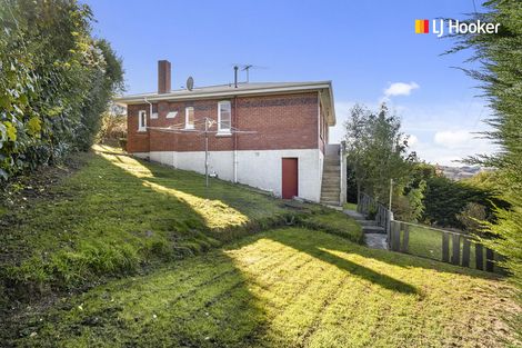 Photo of property in 37 Forfar Street, Clyde Hill, Dunedin, 9011