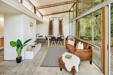 Photo of property in 4 Tangahoe Street, Paekakariki, 5034