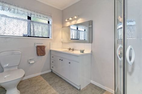 Photo of property in 2 Khaleel Place, Henderson, Auckland, 0612