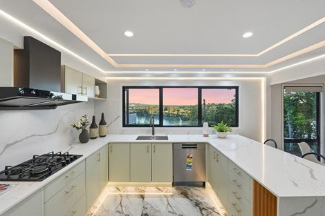 Photo of property in 45 Pohutukawa Avenue, Shelly Park, Auckland, 2014