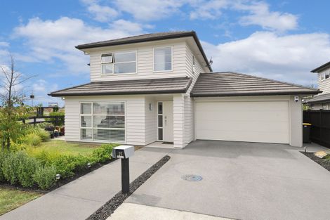 Photo of property in 27 Pickaberry Avenue, Karaka, Papakura, 2113