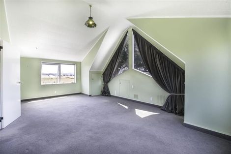 Photo of property in 55 Watchman Road, Westshore, Napier, 4110