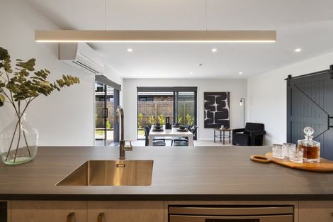 Photo of property in 17 Echo Place, Maewa, 4702