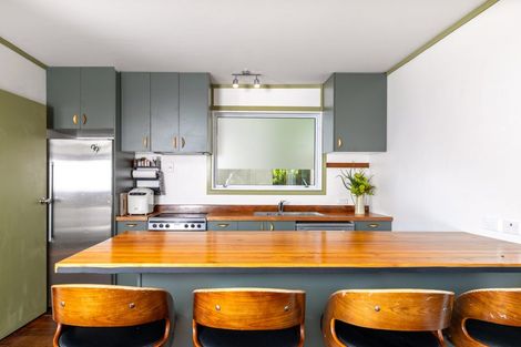 Photo of property in 6 Main Road, Raglan, 3225