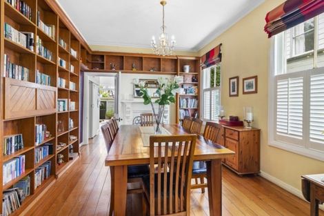 Photo of property in 8 Park Street, Thorndon, Wellington, 6011