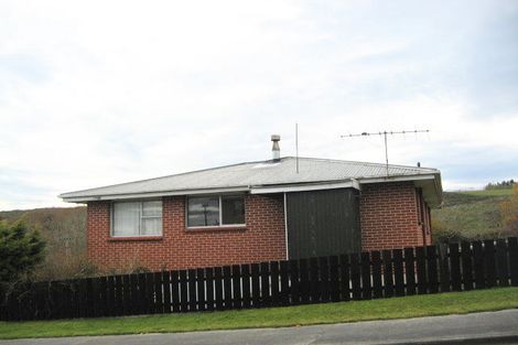 Photo of property in 12 Cambridge Street, Balclutha, 9230