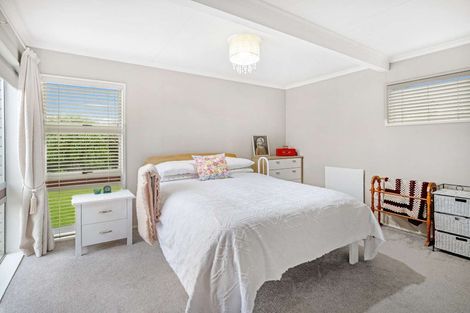 Photo of property in 2 Langley Avenue, Milson, Palmerston North, 4414