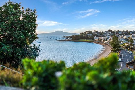 Photo of property in 2/9 Takutai Avenue, Bucklands Beach, Auckland, 2012