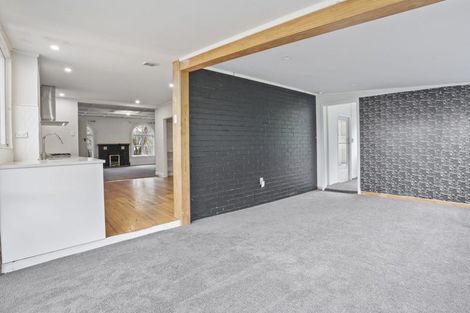 Photo of property in 22 Windsor Road, Maeroa, Hamilton, 3200